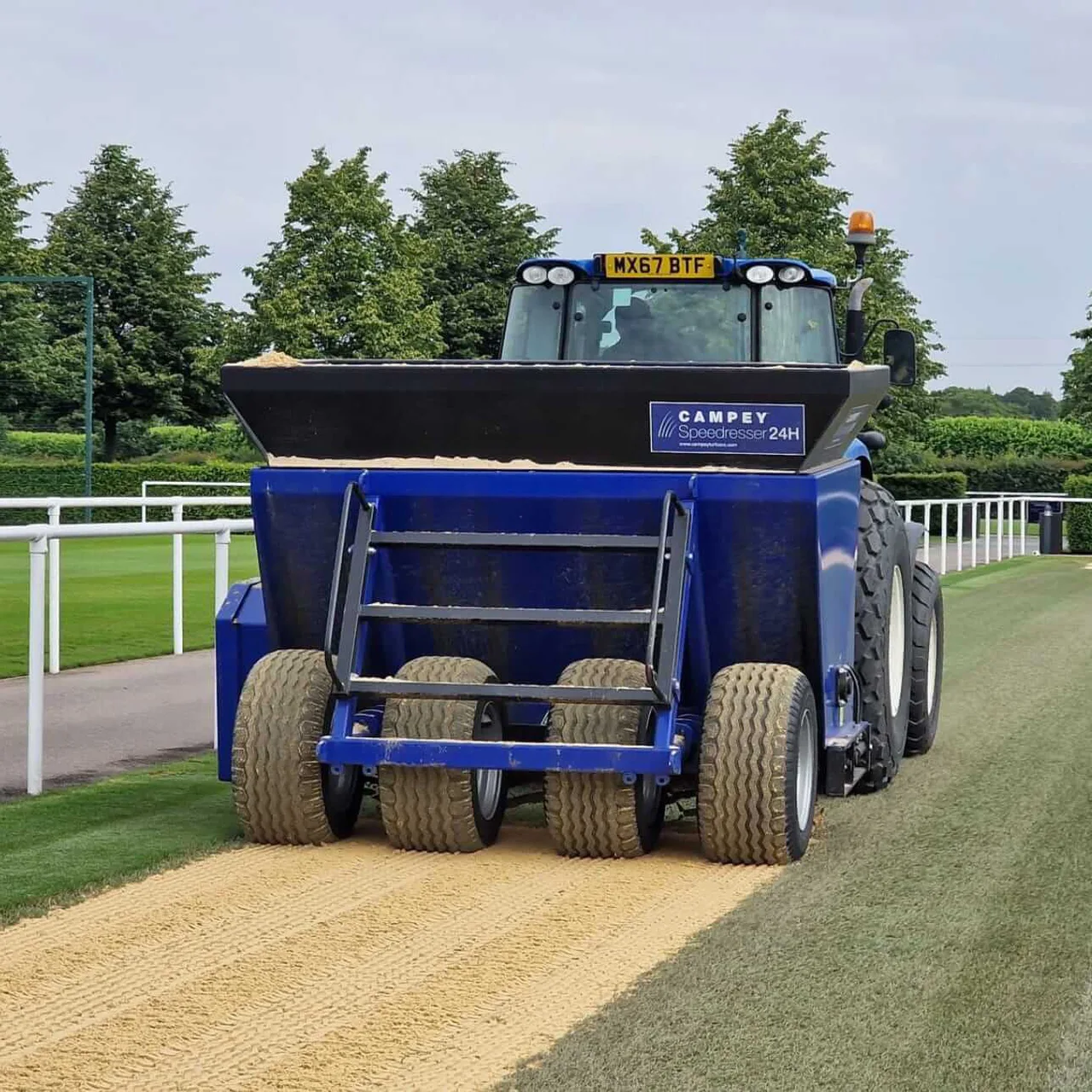 Speedresser | Topdresser — Speedresser 24H