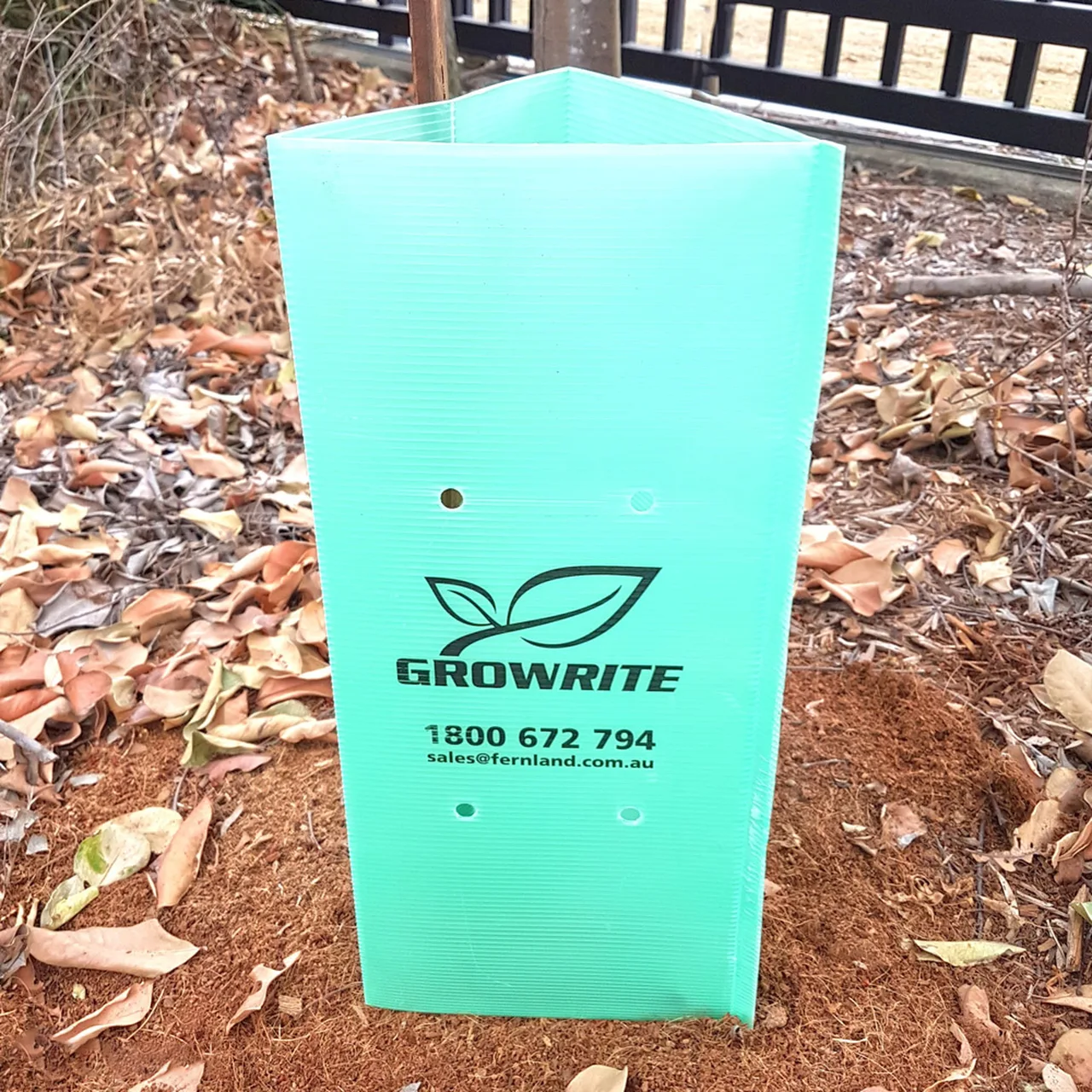 CorFlute Tree Guard 450mm high — 200mm sides, 450mm high · Pack of 10 · Green