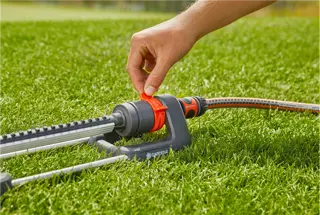 Aqua M Oscillating Sprinkler