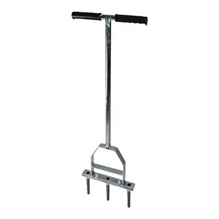 Robust 3 Tyne Turf Aerator