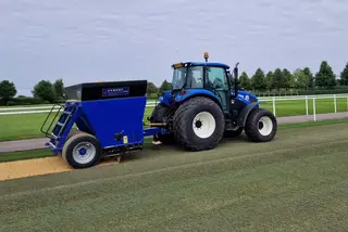 Speedresser | Topdresser