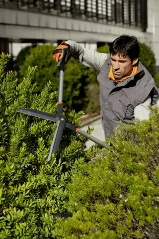 Bahco P51H-SL Extra Long Hedge Shears, Heavy Duty, Lightweight with Aluminium Handle